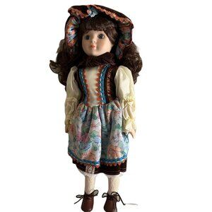 American Dreams Musical Porcelain Dolls (Natasia from Russia Collection, 1992)